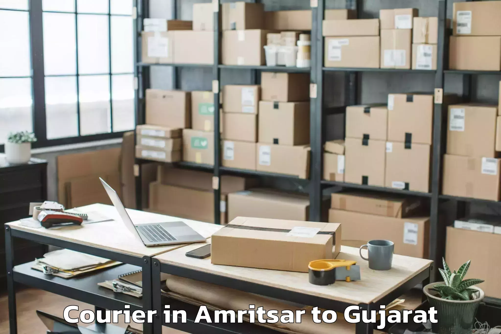 Book Amritsar to Thasra Courier